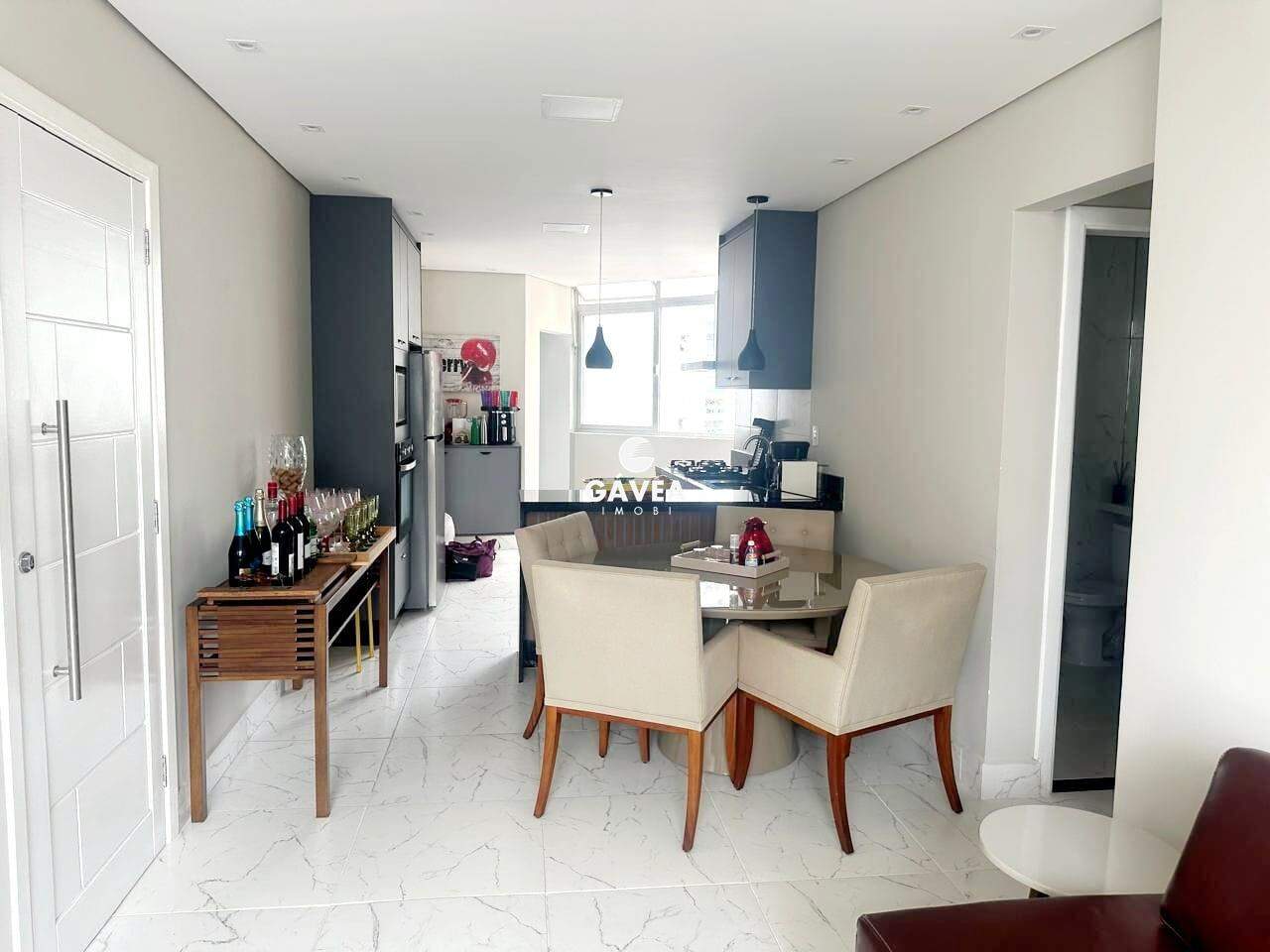 Apartamento à venda no Pitangueiras: 