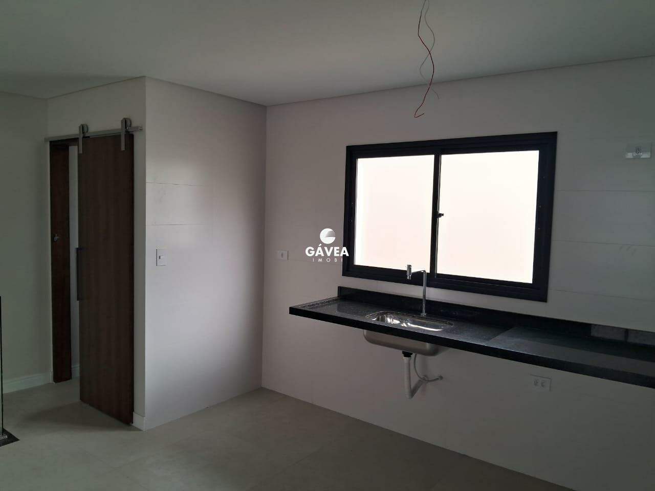 Sobrado à venda no Ponta da Praia: 