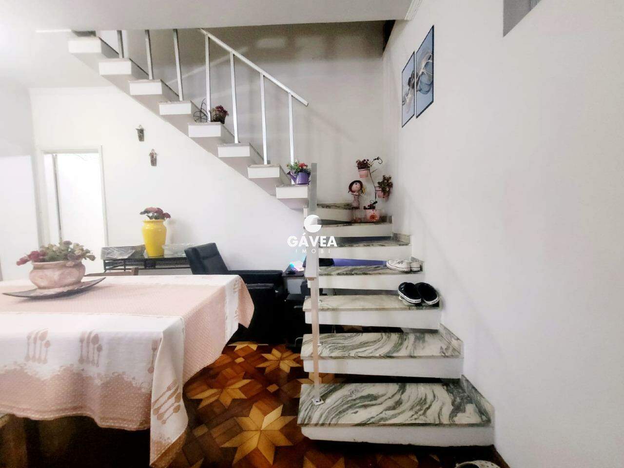 Sobrado à venda no Vila Valença: 