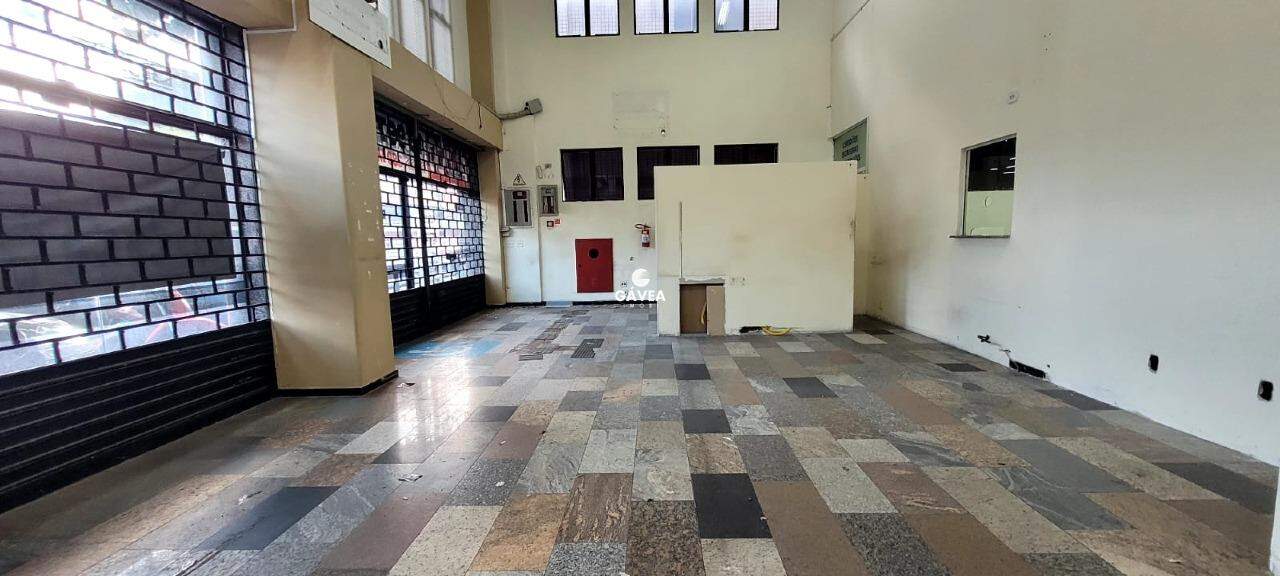 Loja para aluguel no Embaré: 