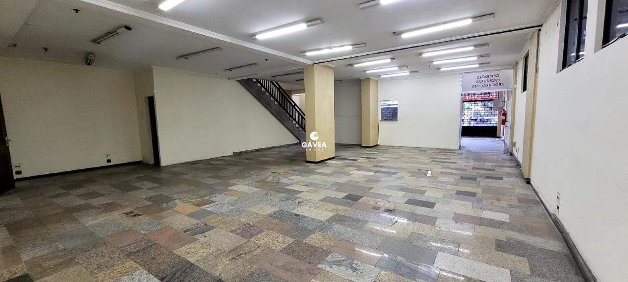 Loja para aluguel no Embaré: 