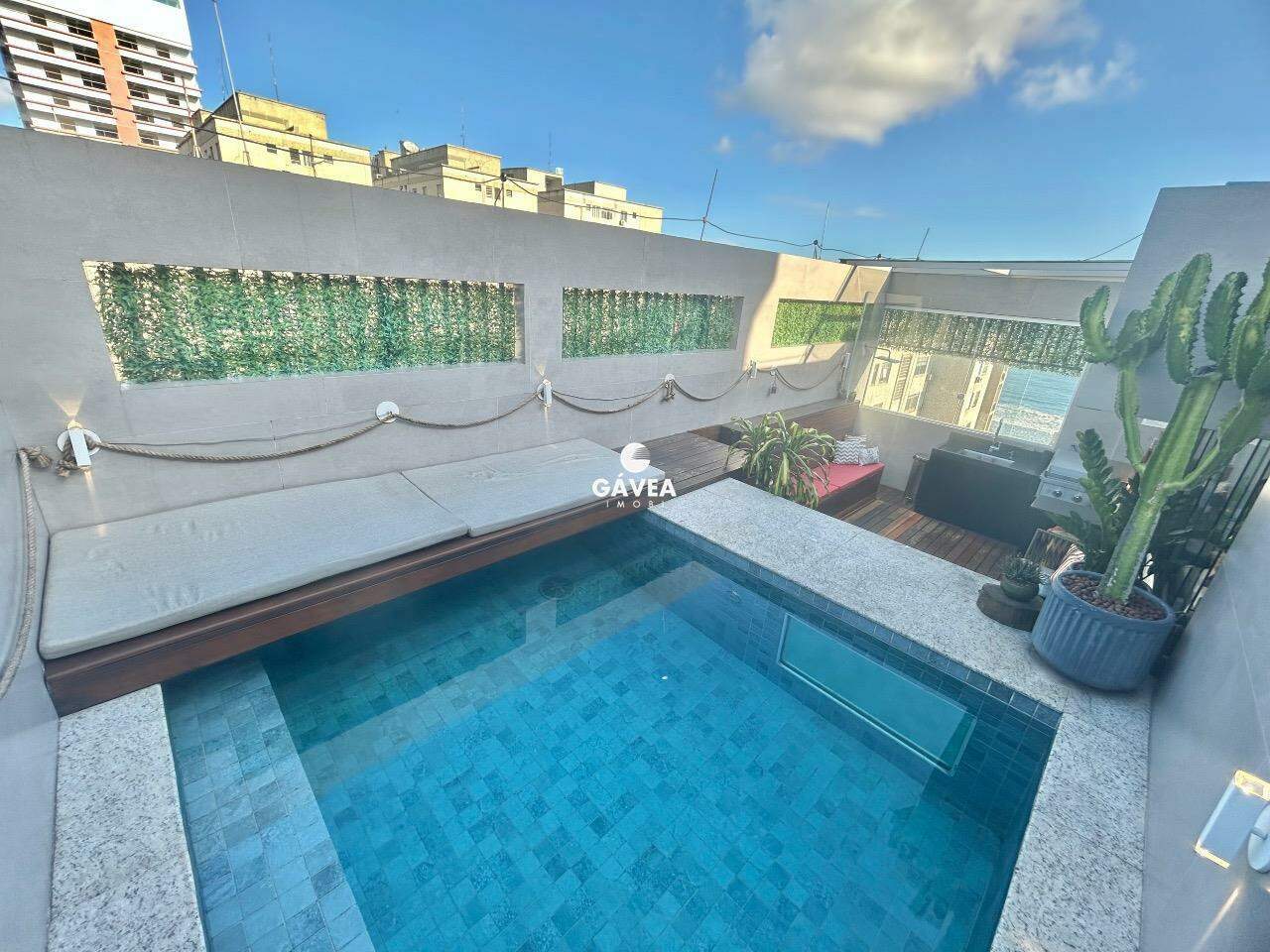 Cobertura à venda no Aparecida: 