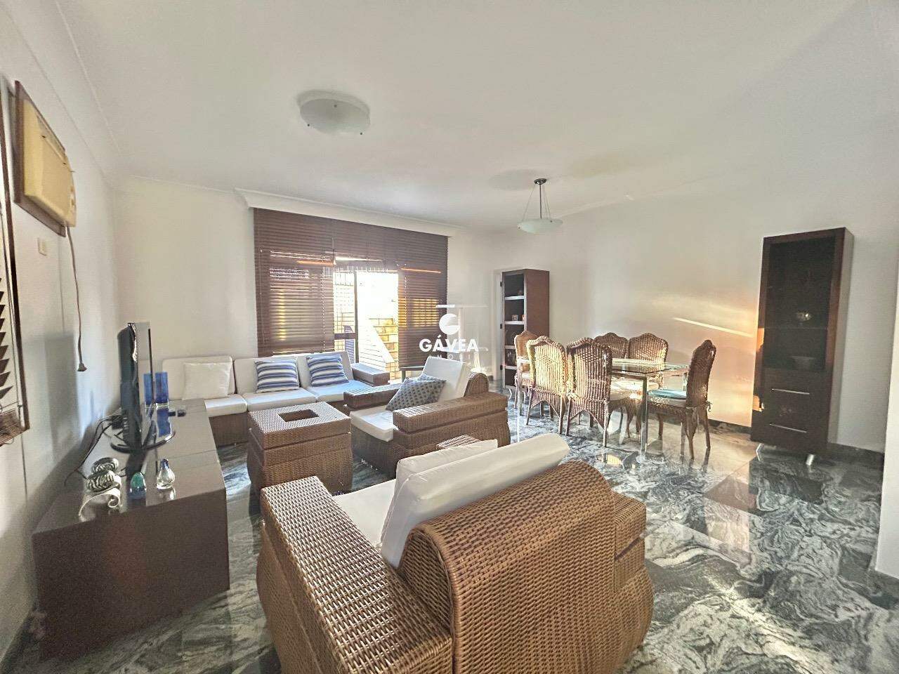 Cobertura à venda no Aparecida: sala para 3 ambientes