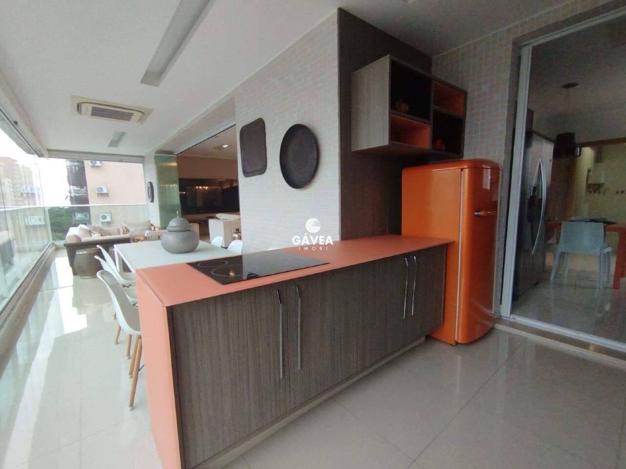 Apartamento à venda no Embaré: 