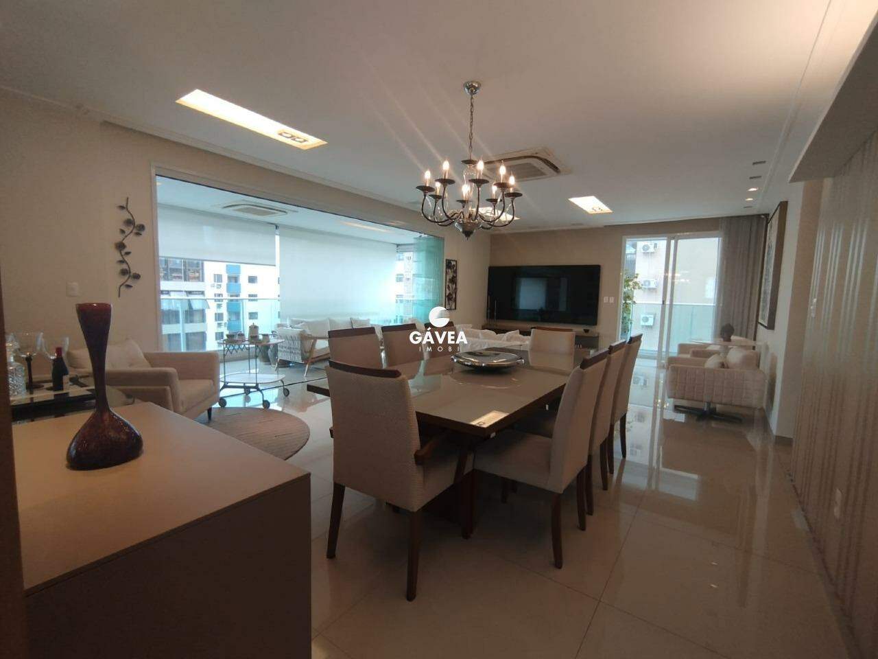 Apartamento à venda no Embaré: 