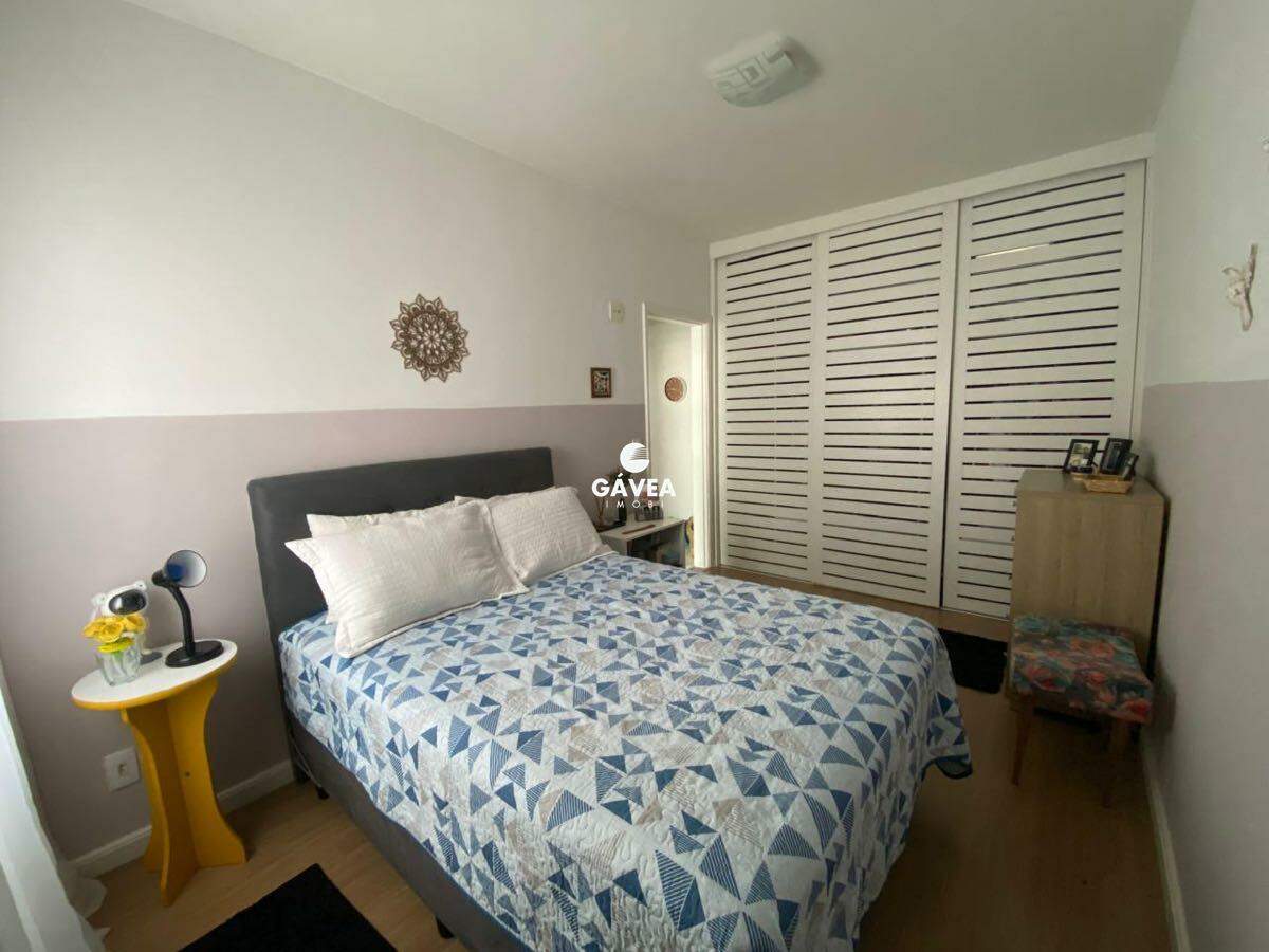 Apartamento à venda no Embaré: 