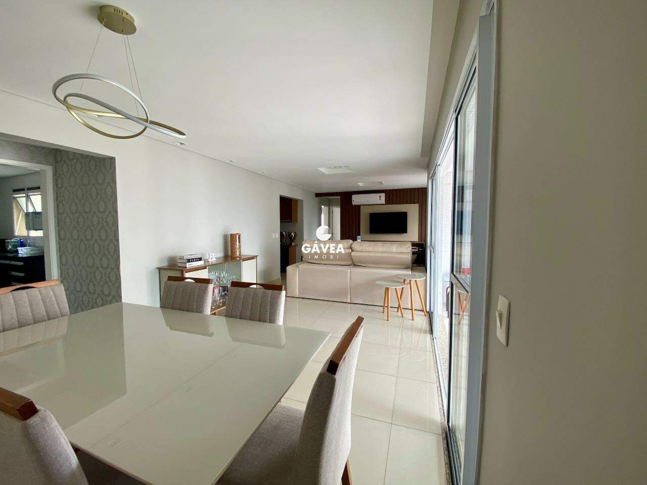 Apartamento à venda no Ponta da Praia: 