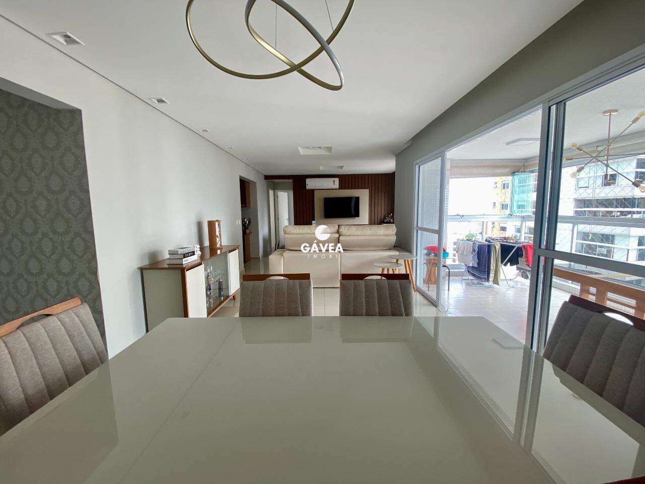 Apartamento à venda no Ponta da Praia: 