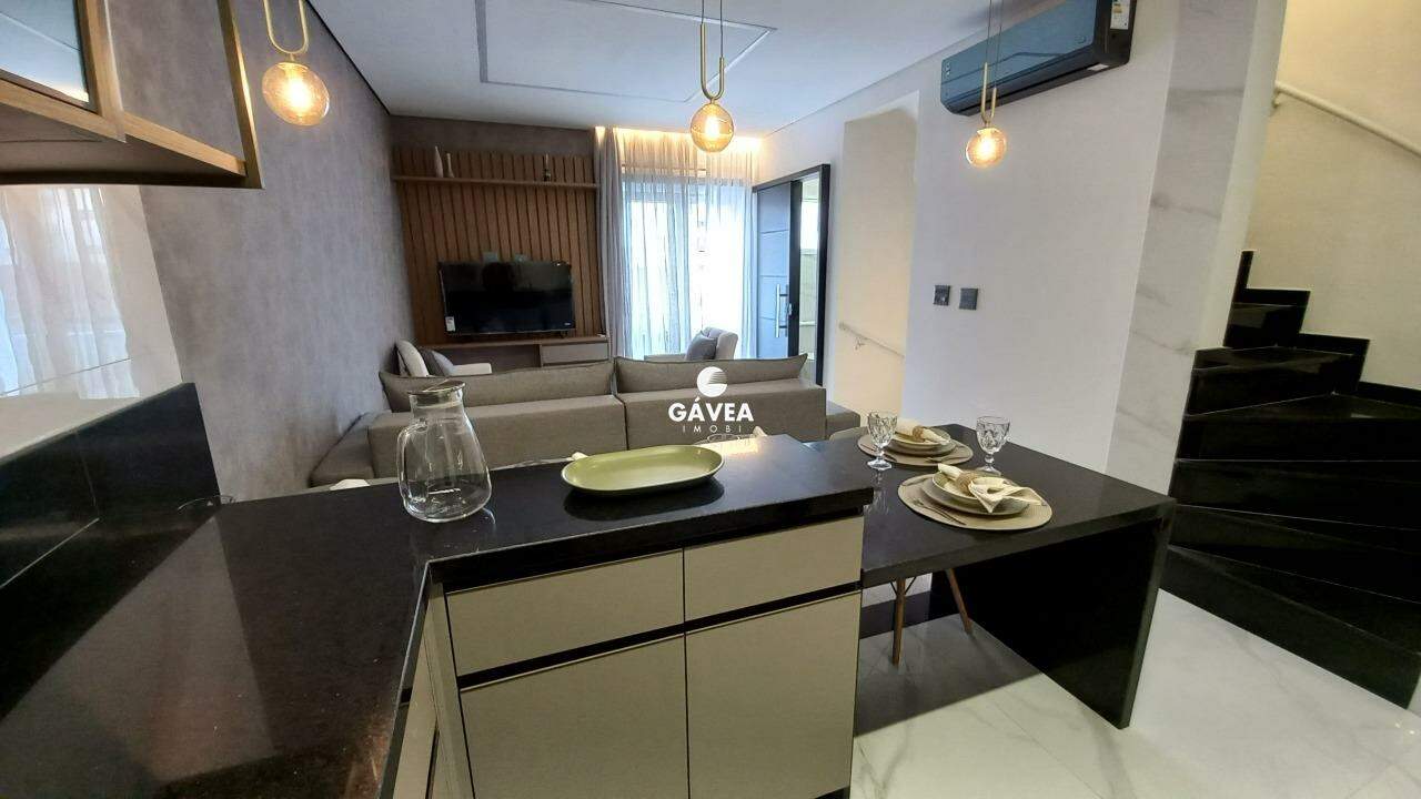 Sobrado à venda no Guilhermina: 