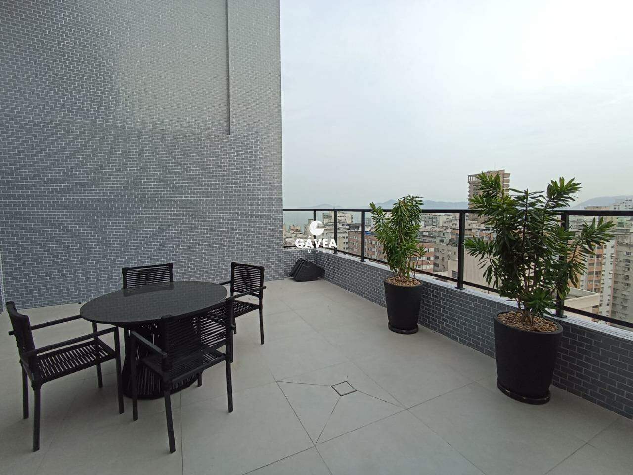 Apartamento à venda no Ponta da Praia: 