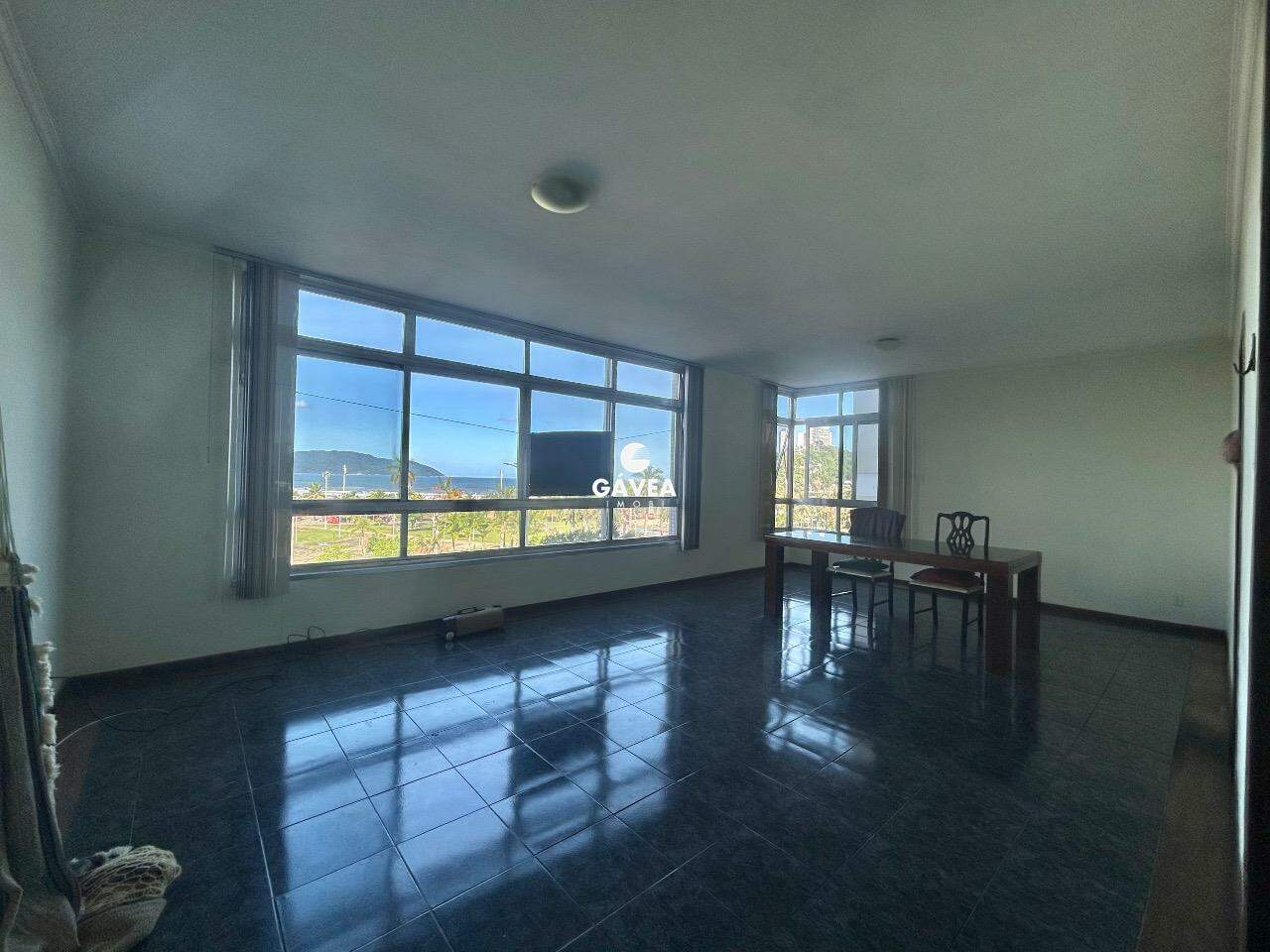 Apartamento à venda no Itararé: Sala para 2 ambientes com vista mar