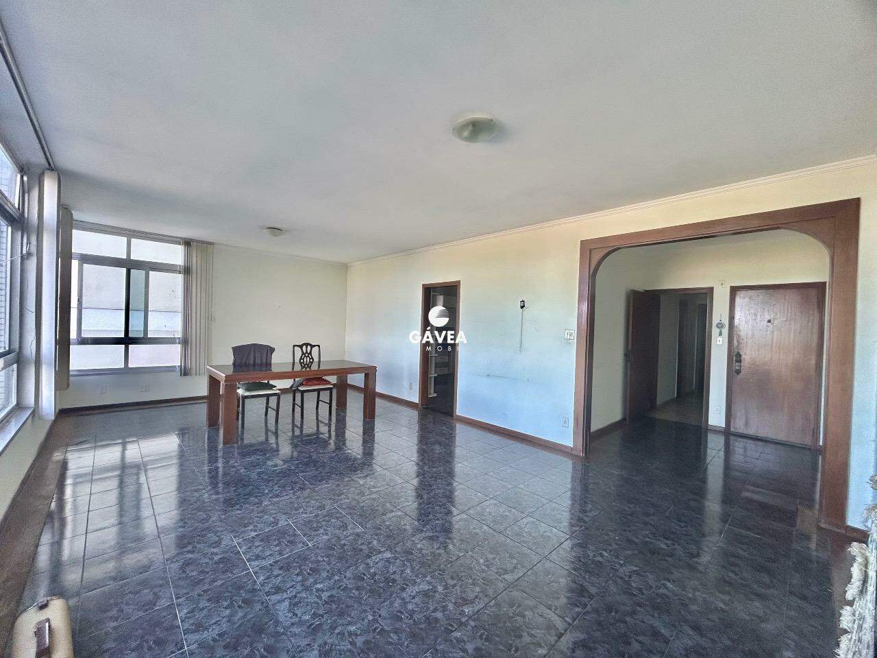 Apartamento à venda no Itararé: Sala para 2 ambientes com vista mar