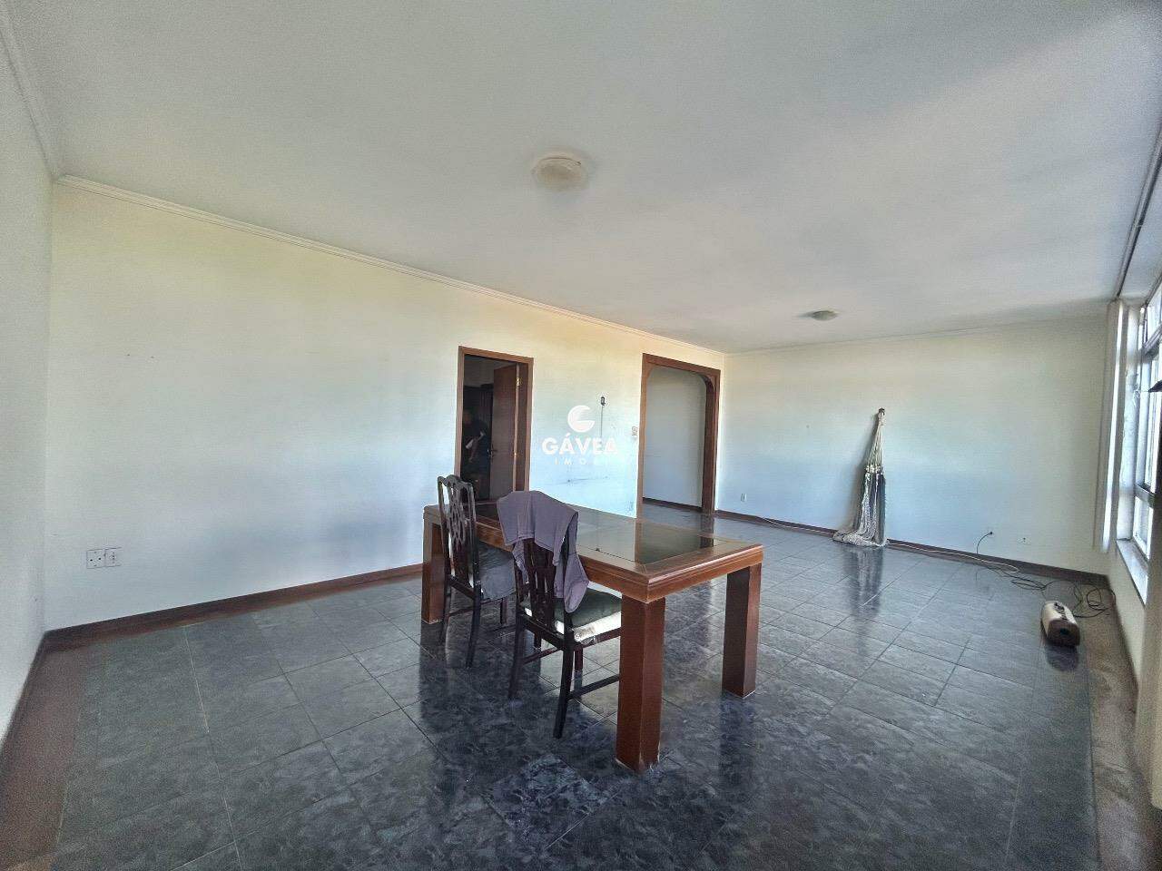 Apartamento à venda no Itararé: Sala para 2 ambientes com vista mar