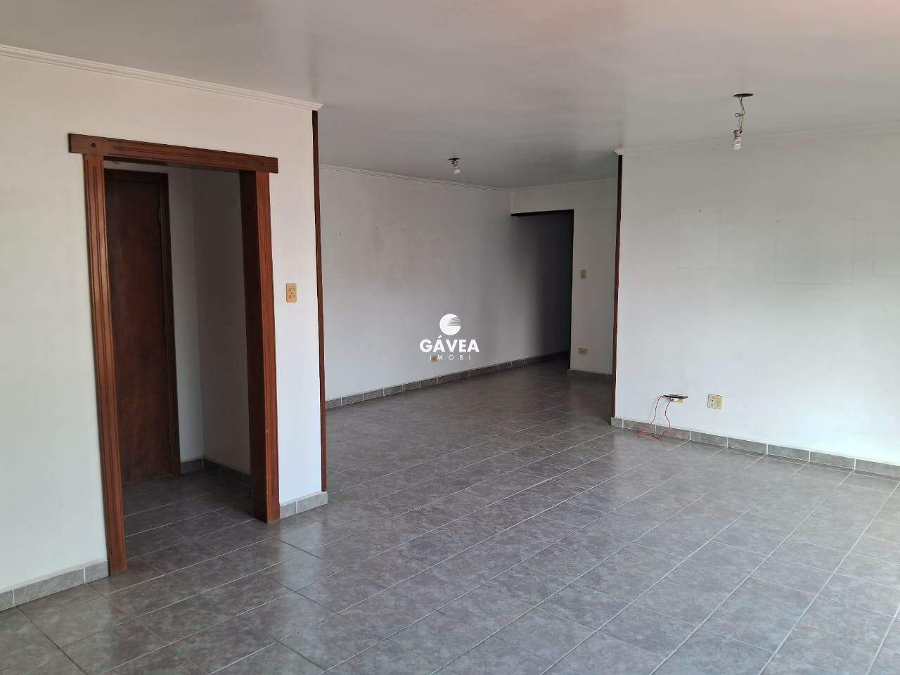 Apartamento à venda no Ponta da Praia: 