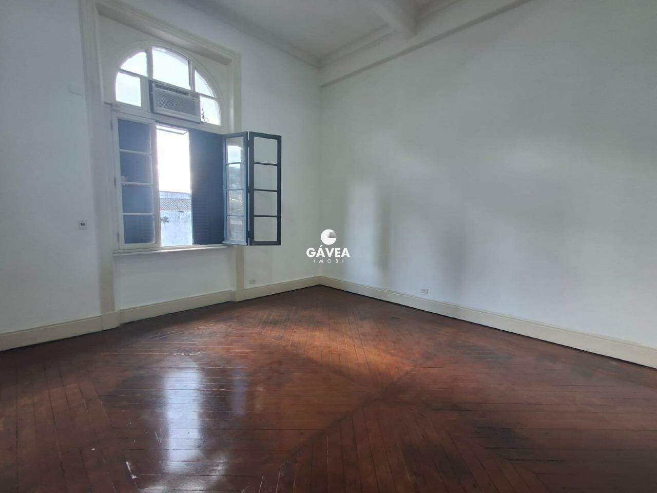 Conjunto Comercial/sala à venda no Centro: 