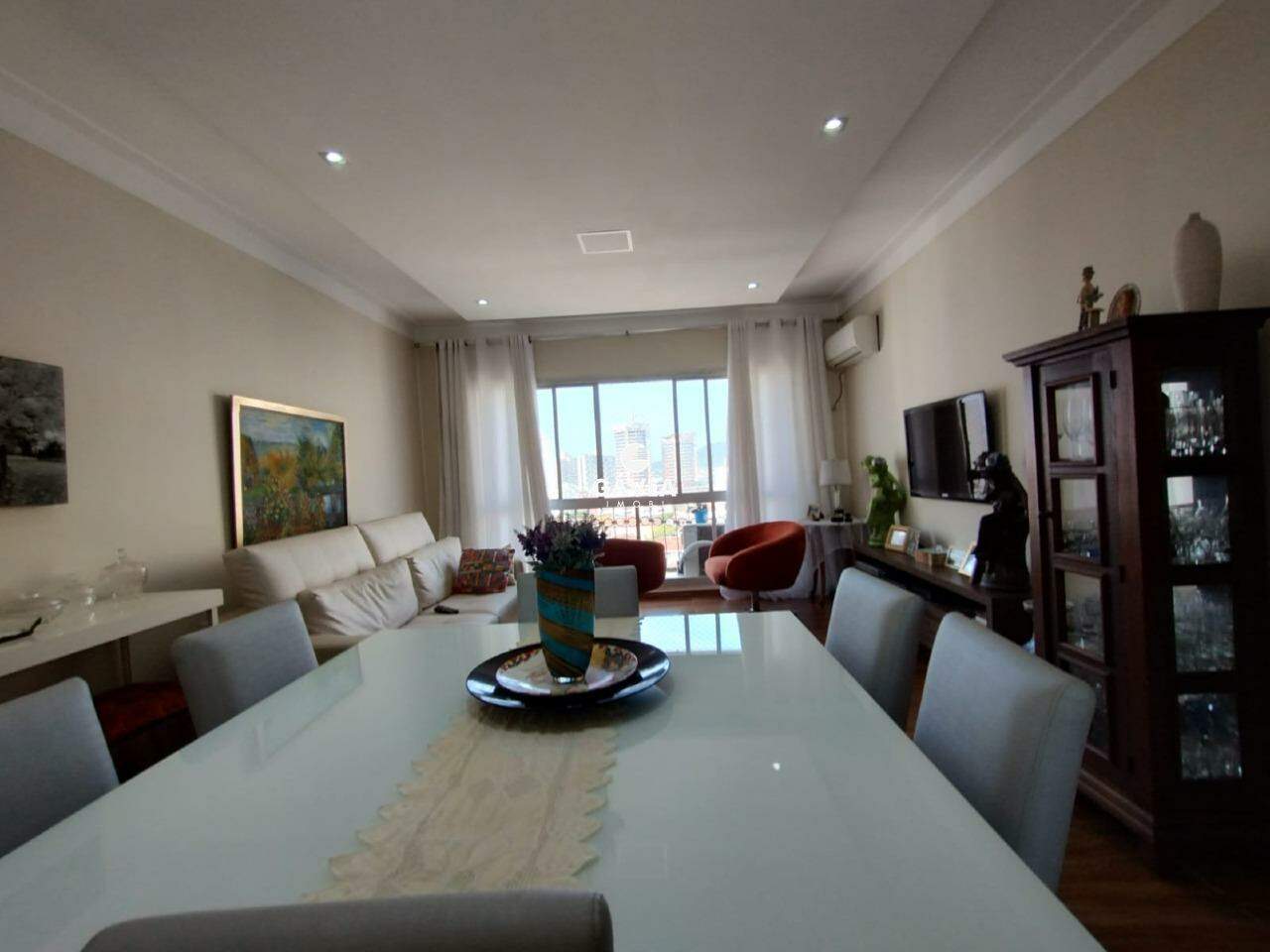 Apartamento à venda no Ponta da Praia: 