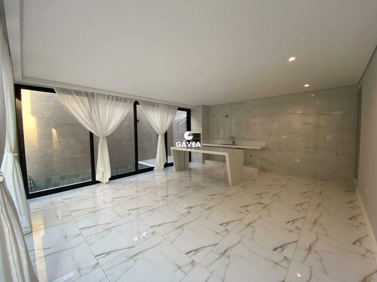 Casa à venda no Marapé: 