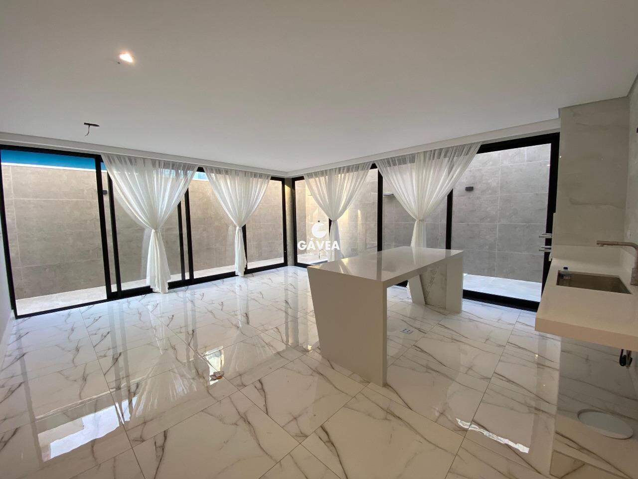 Casa à venda no Marapé: 