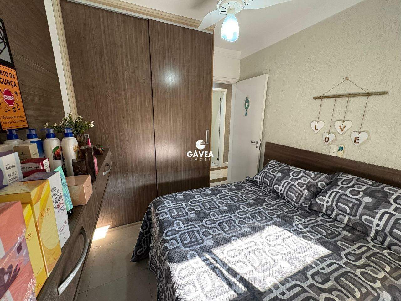 Apartamento à venda no Ponta da Praia: 