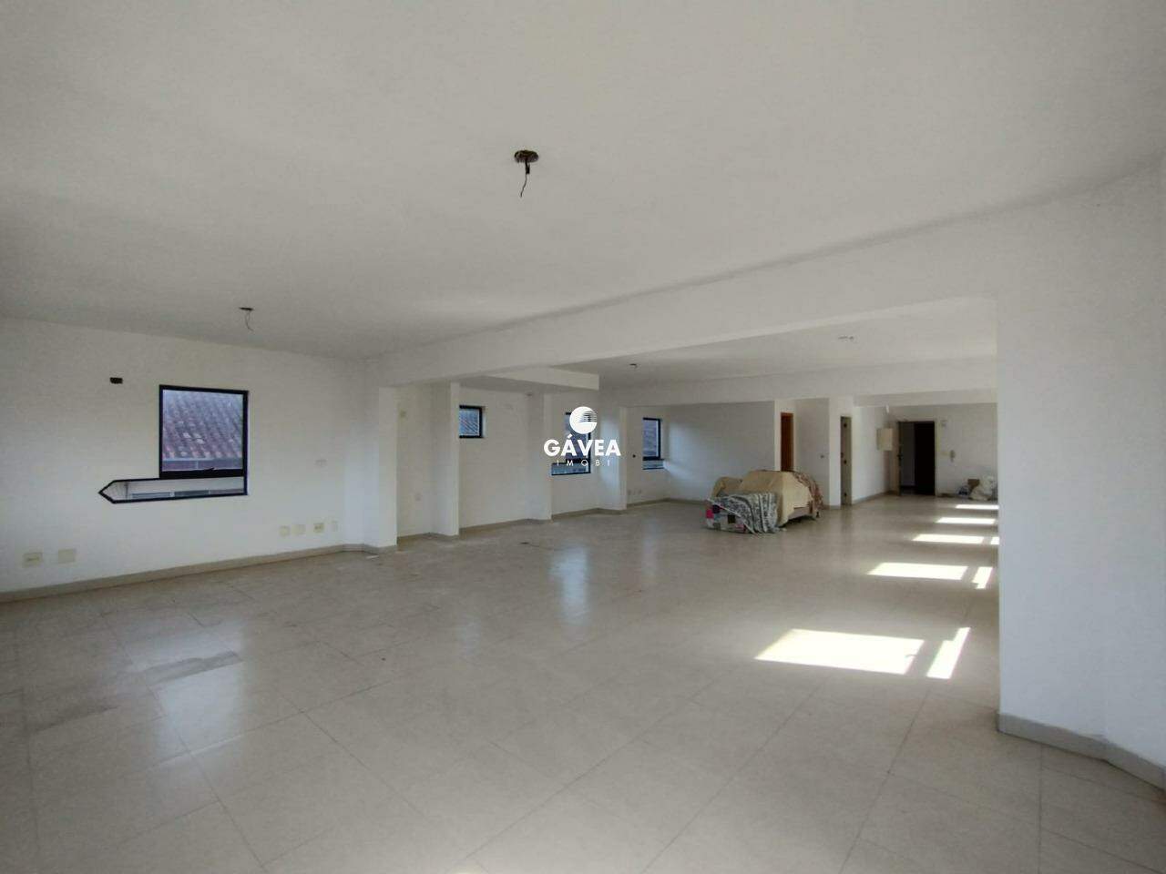 Conjunto Comercial/sala para aluguel no Vila Mathias: 