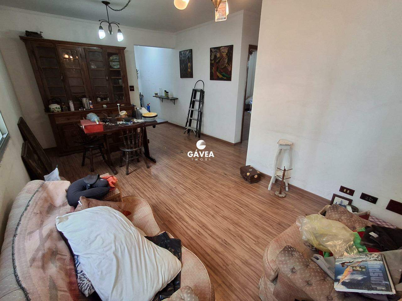 Apartamento para aluguel no Embaré: 