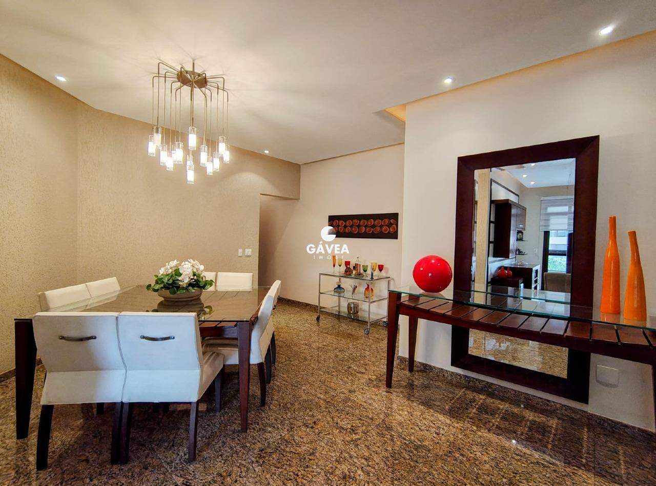 Apartamento à venda no Embaré: 