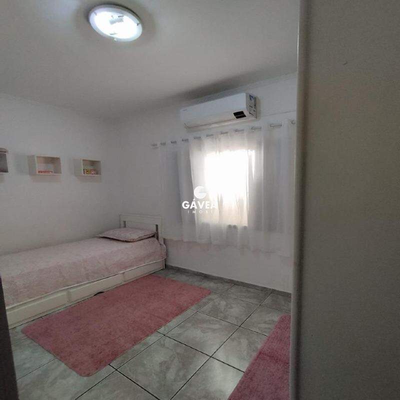 Casa à venda no Canto do Forte: 