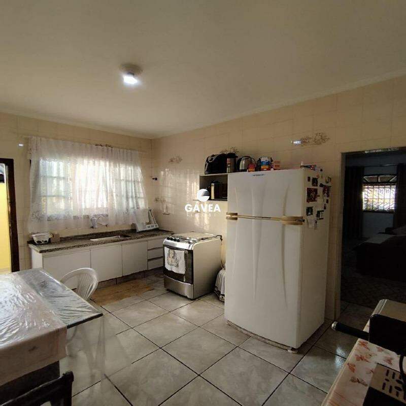 Casa à venda no Canto do Forte: 