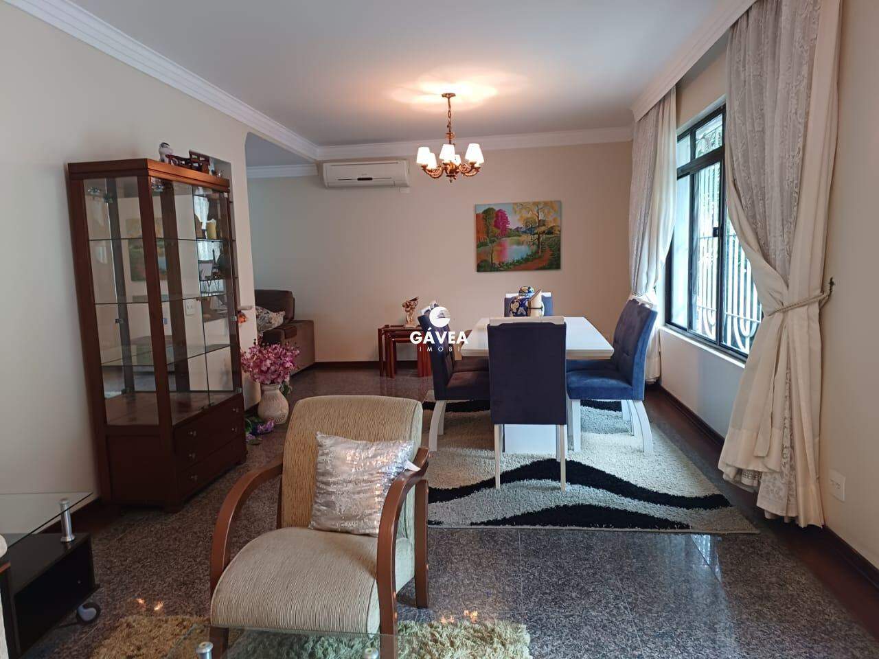 Casa para aluguel no Embaré: 