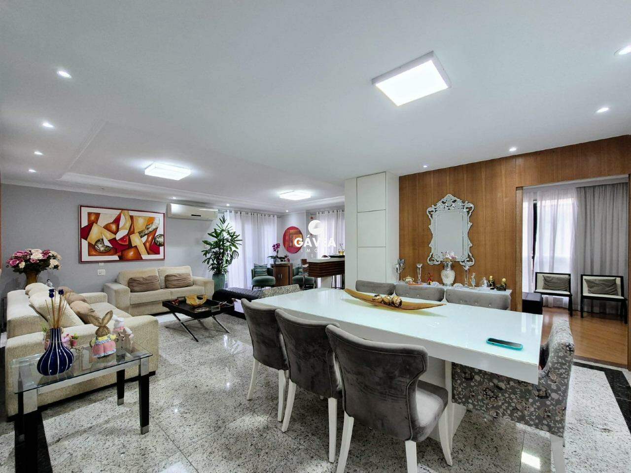 Apartamento à venda no Embaré: 