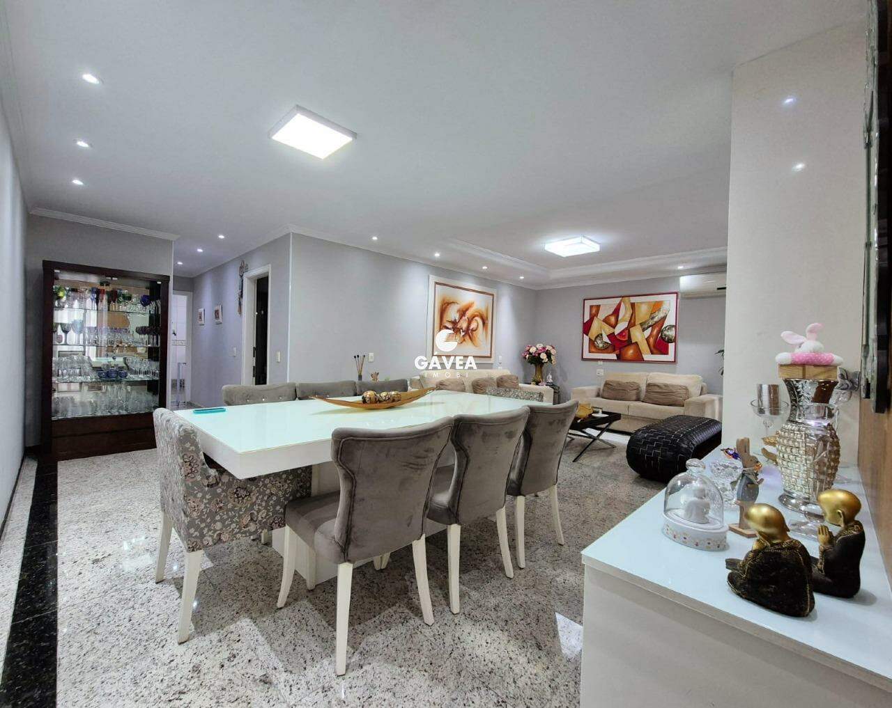 Apartamento à venda no Embaré: 