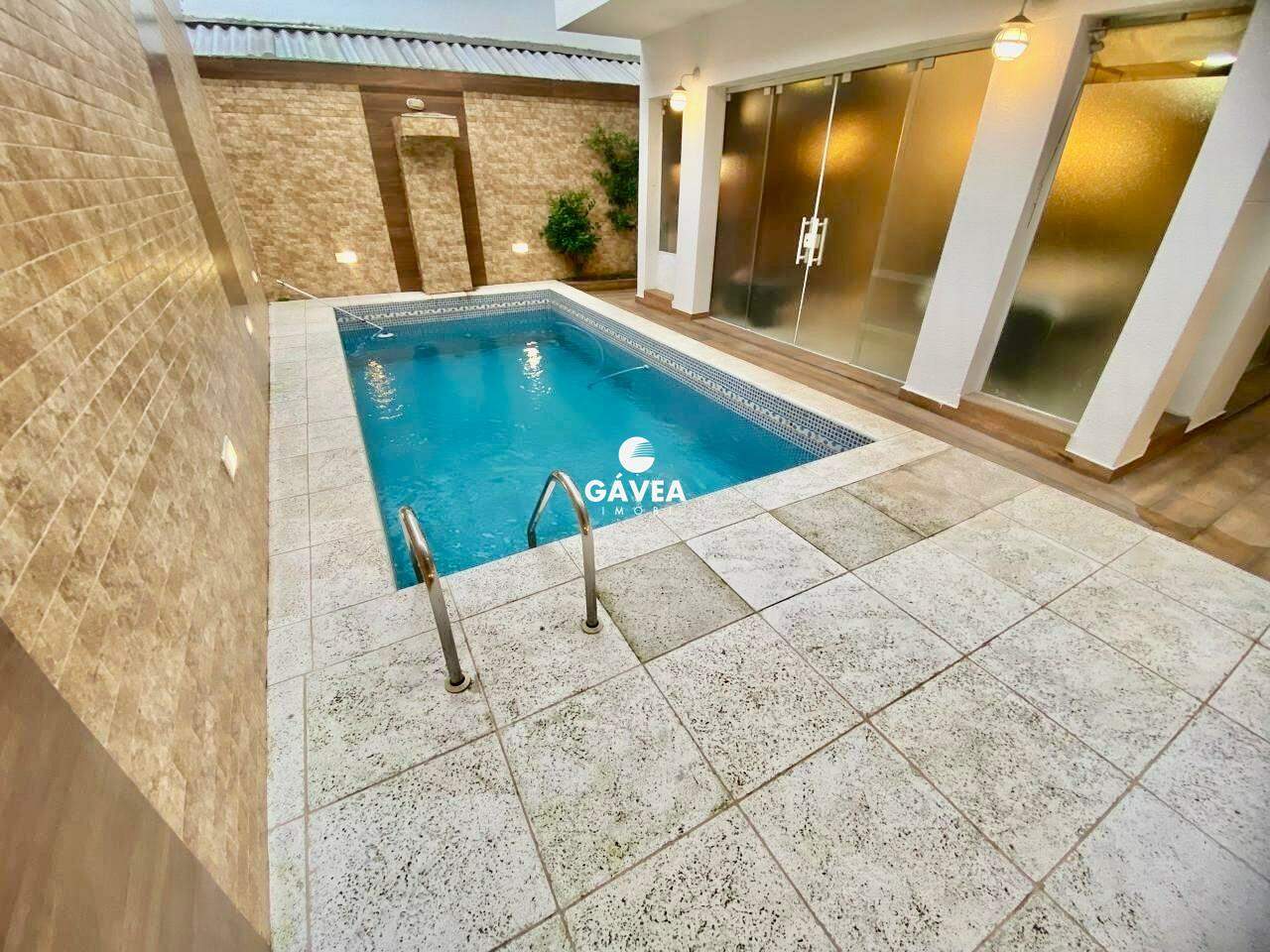 Casa à venda no Ponta da Praia: 