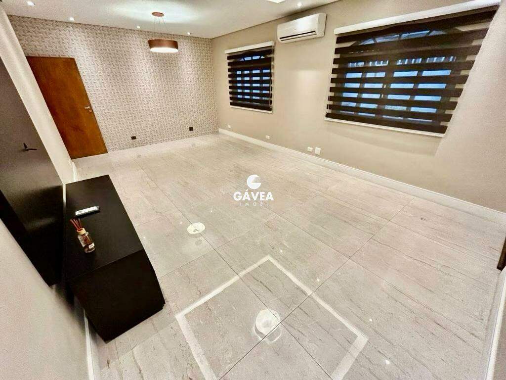 Casa à venda no Ponta da Praia: 