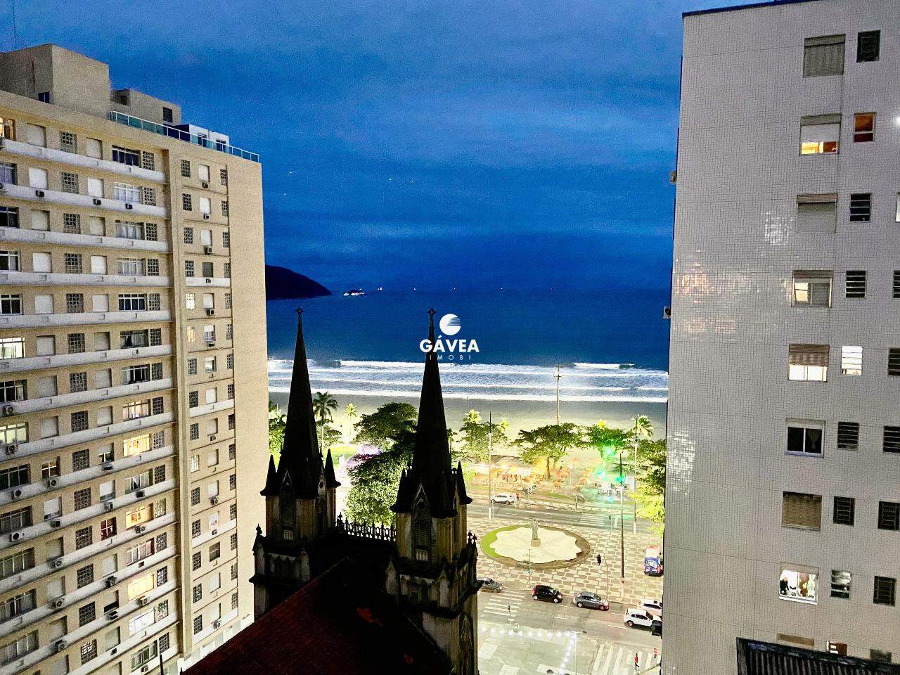 Cobertura à venda no Embaré: 