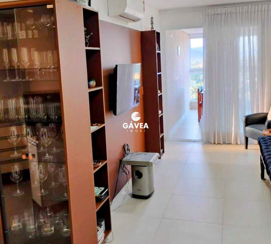 Apartamento à venda no Enseada: 