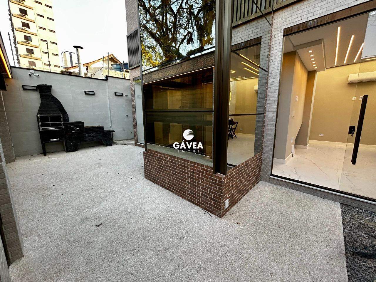 Casa para aluguel no Campo Grande: 