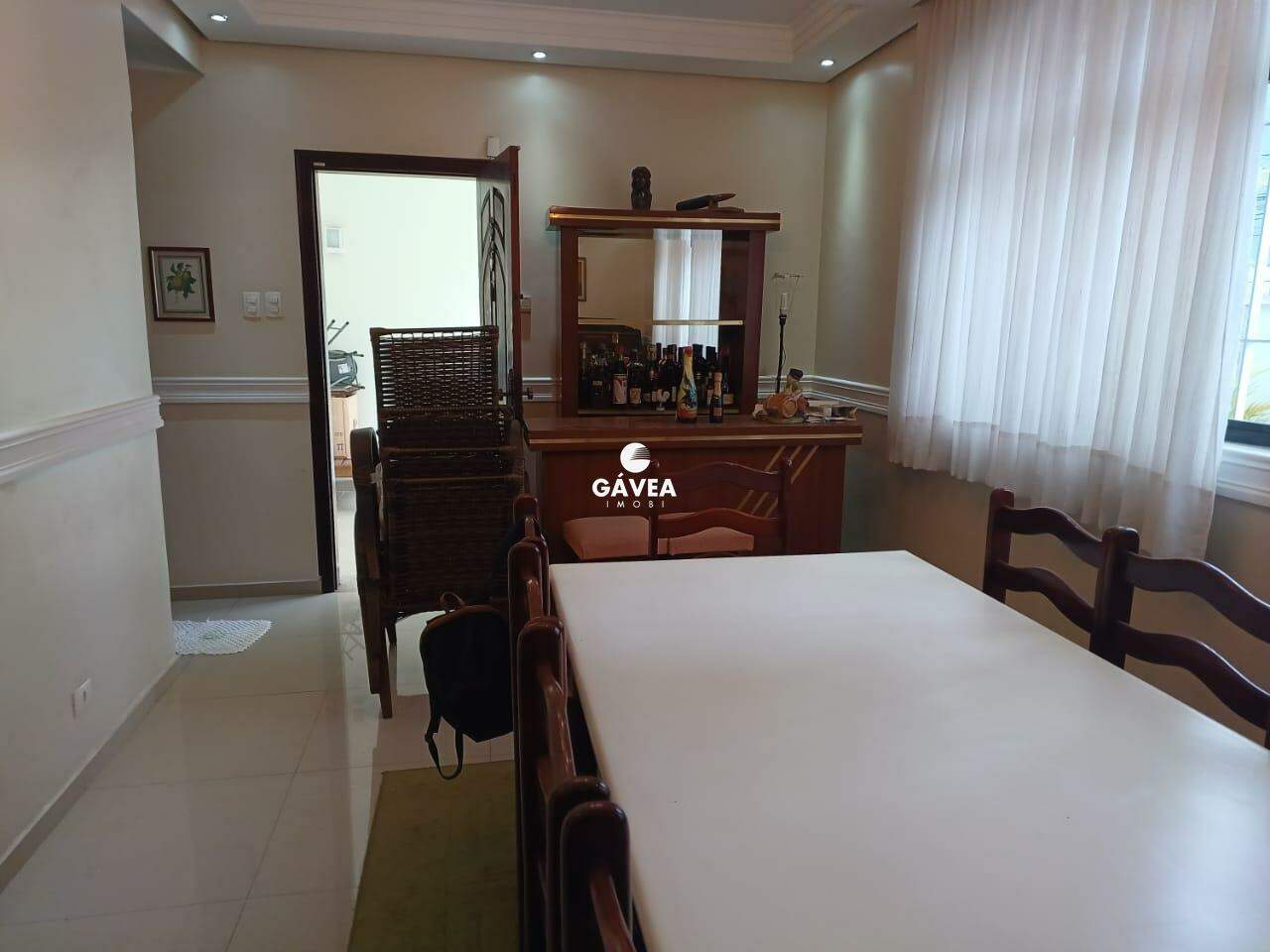 Casa à venda no Embaré: 