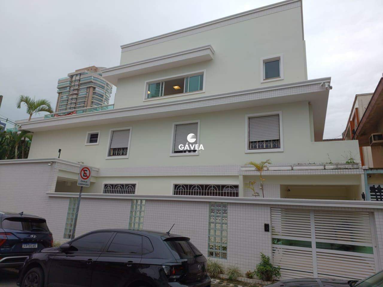 Casa à venda no Embaré: 