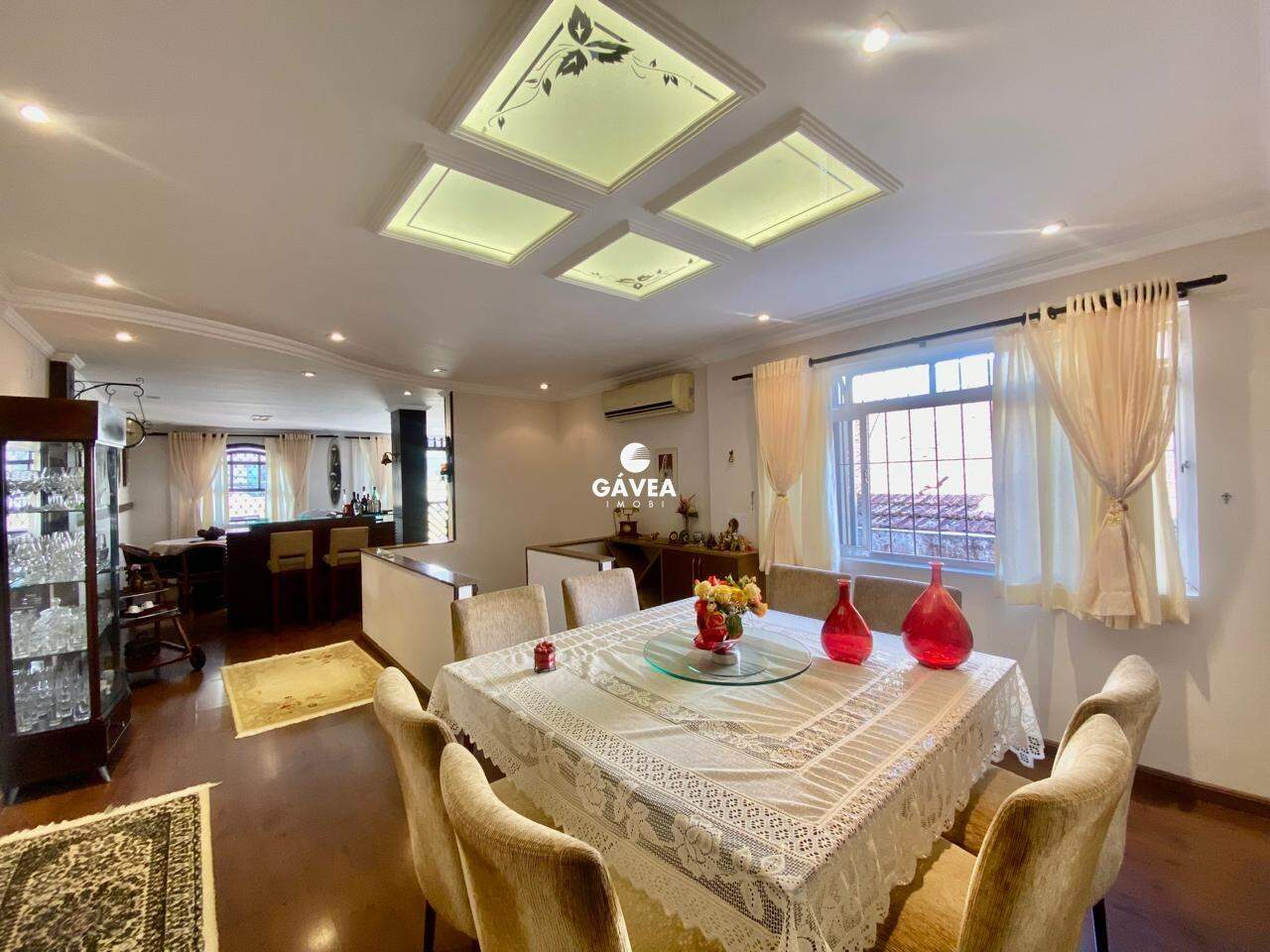 Casa à venda no Marapé: 