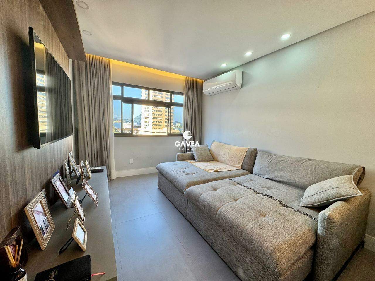 Apartamento à venda no Ponta da Praia: 