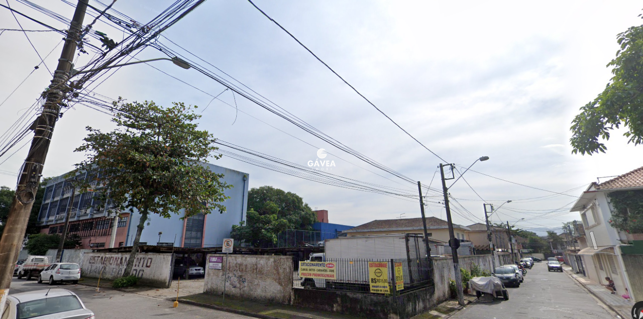 Terreno à venda no Macuco: 