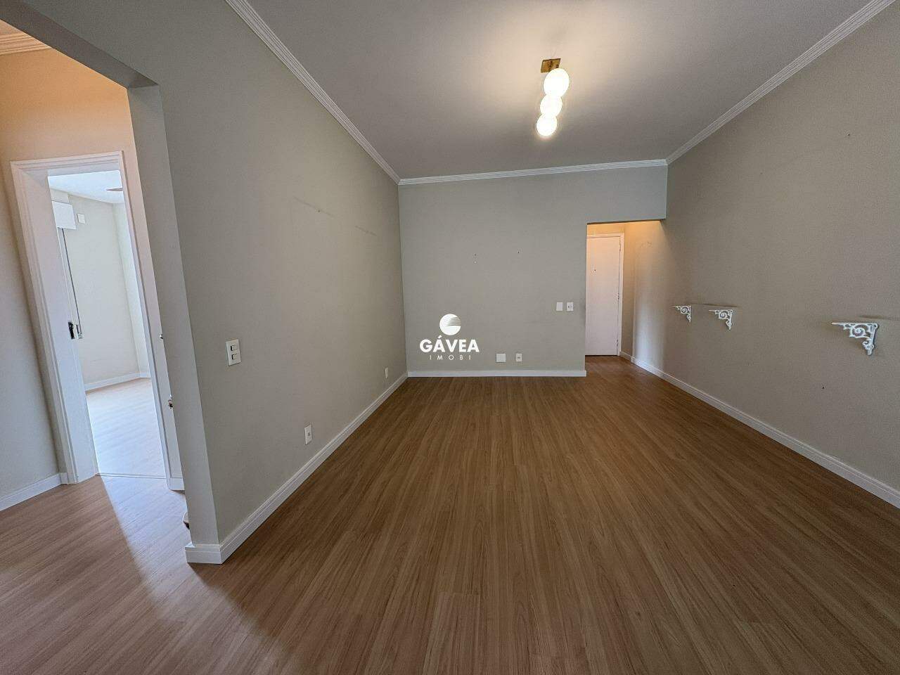 Apartamento à venda no Ponta da Praia: 
