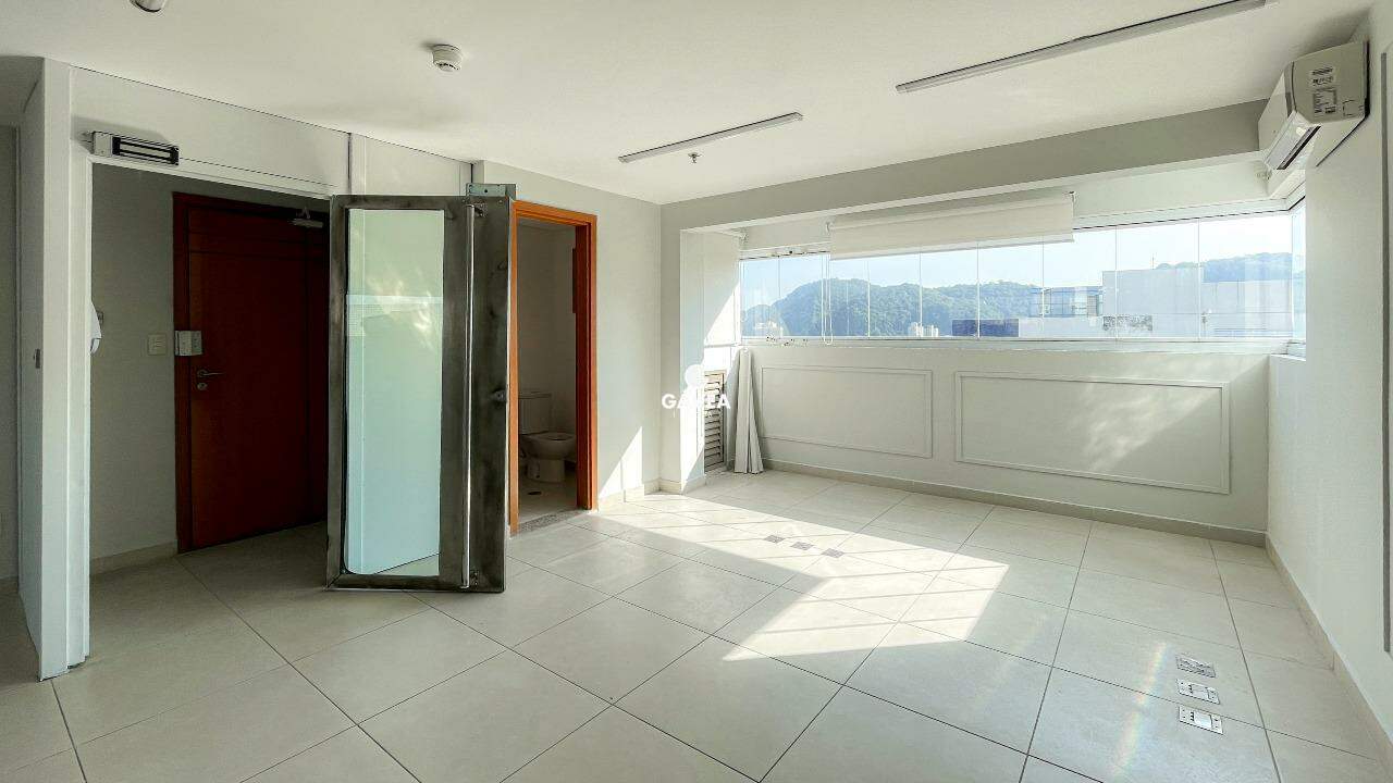 Conjunto Comercial/sala para aluguel no Marapé: 