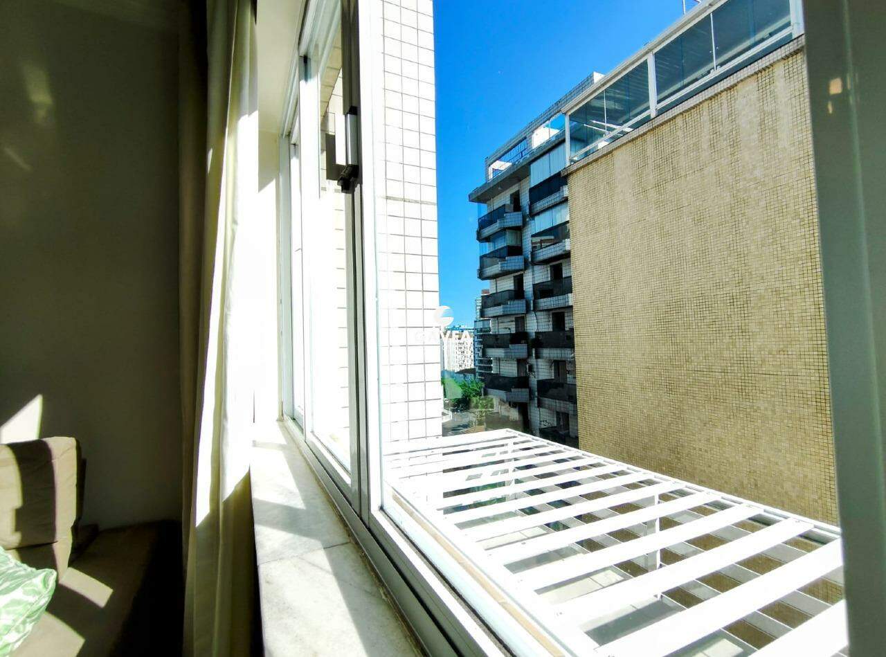 Apartamento à venda no Ponta da Praia: 