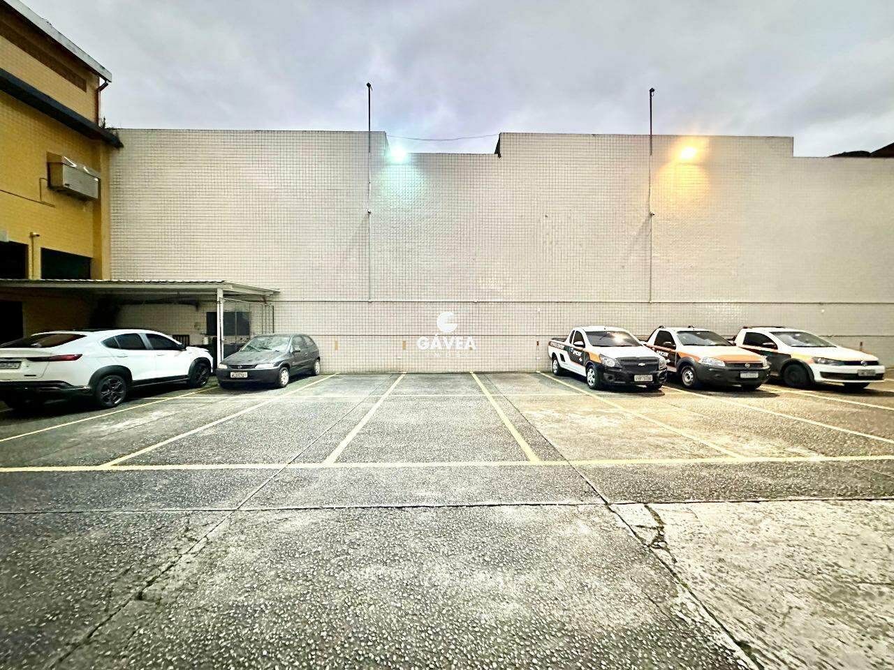 Galpão à venda no Vila Mathias: 