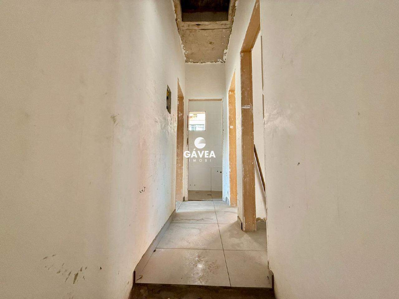 Casa à venda no Encruzilhada: 