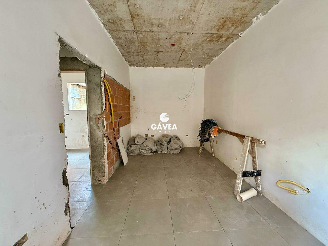 Casa à venda no Encruzilhada: 