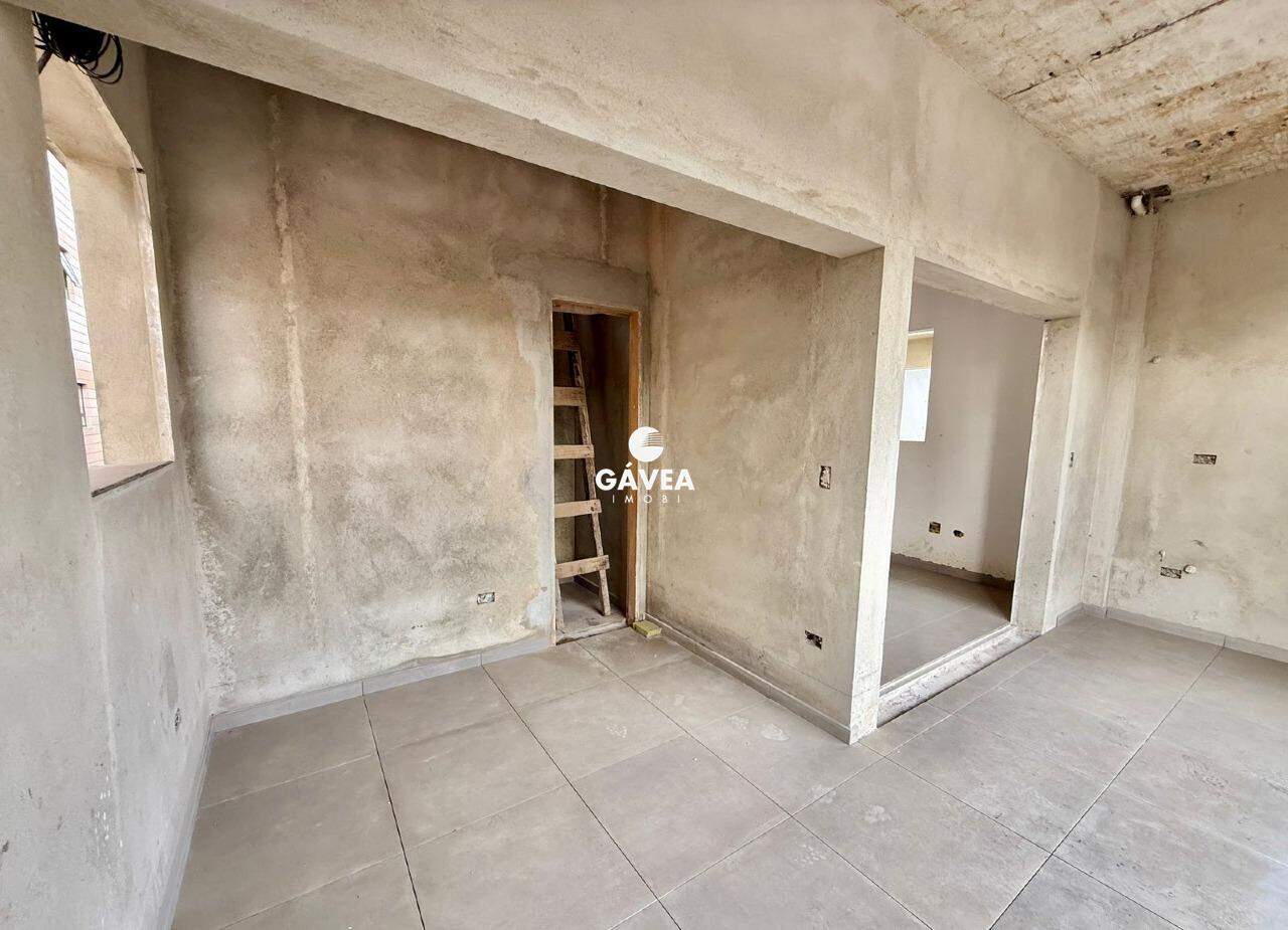 Casa à venda no Encruzilhada: 