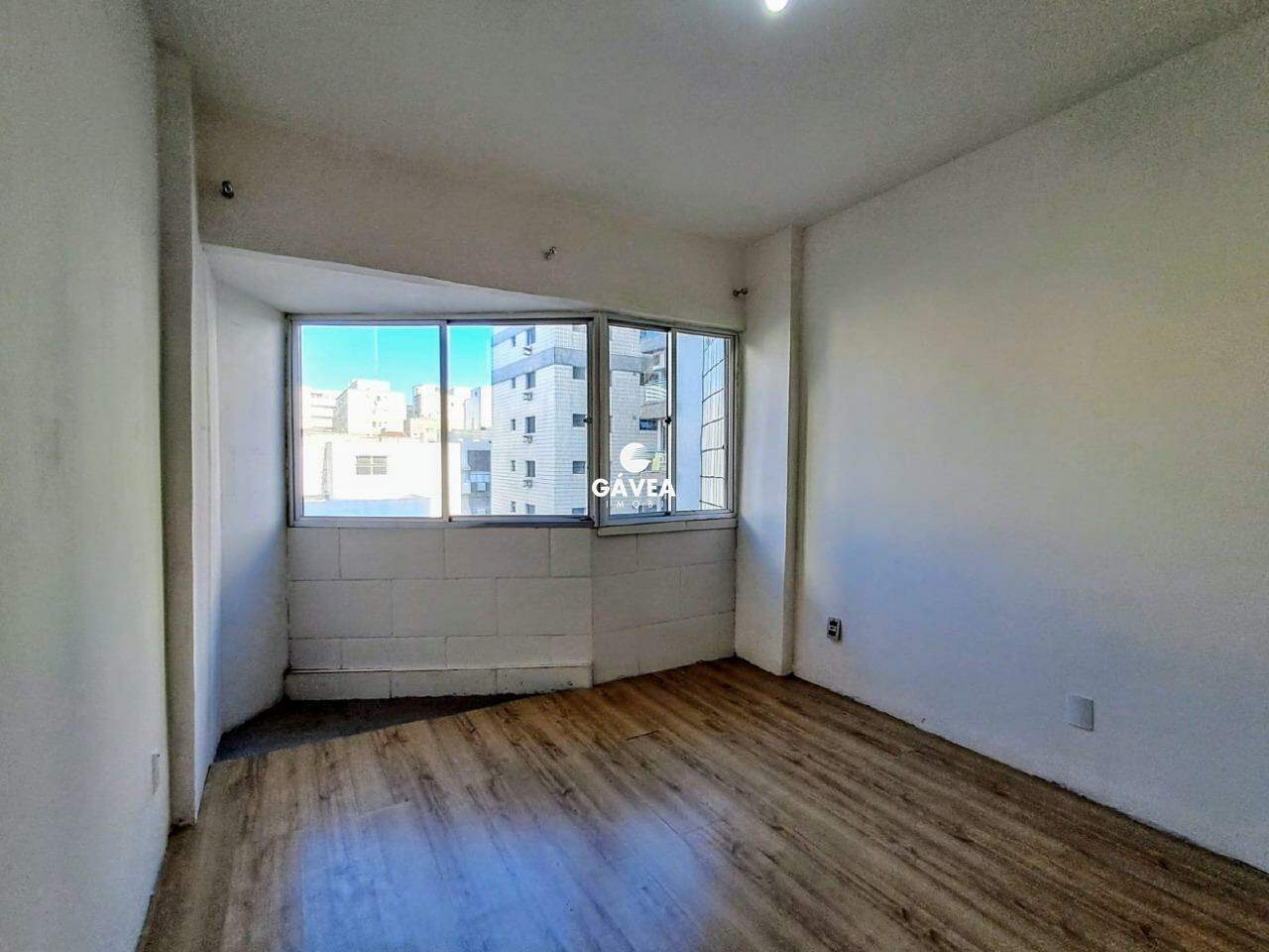 Apartamento à venda no Ponta da Praia: 