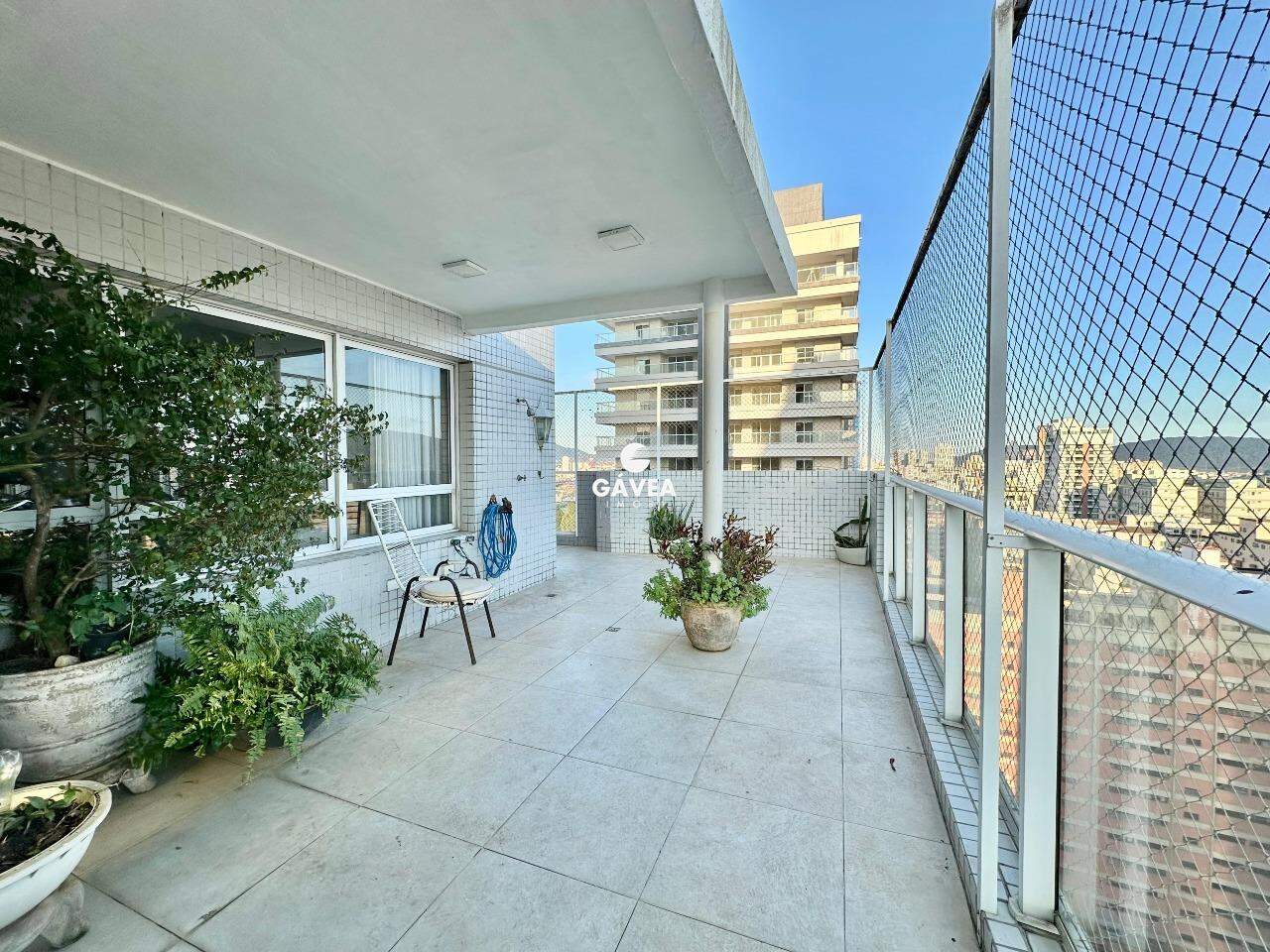 Apartamento à venda no Embaré: 